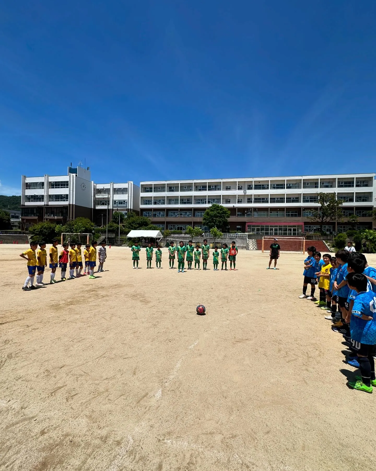 本日、U-12以下TMを萱野東小学校で行いました。